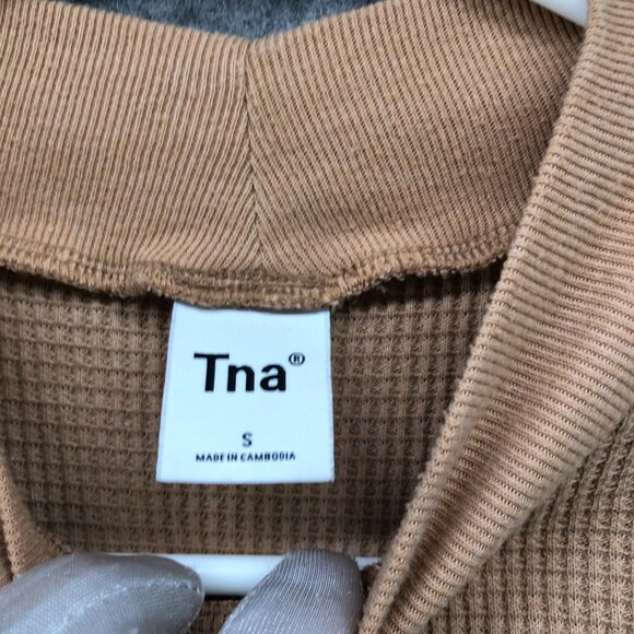 Aritzia TNA Waffle Knit Cropped Long Sleeve T Shirt Womens S Tan High Neck - Picture 6 of 10